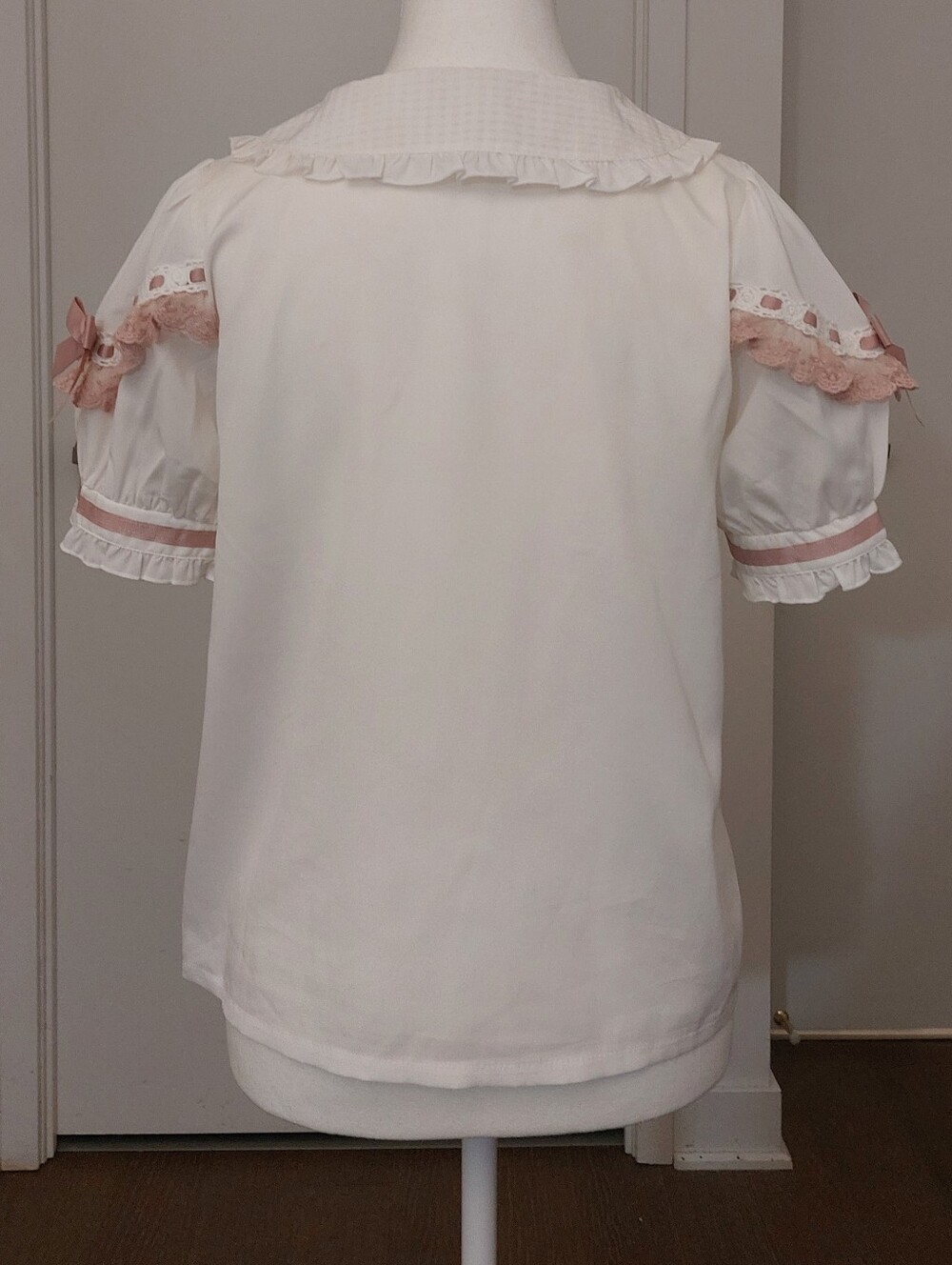 Liz Lisa Blouse - Picture 2 of 6